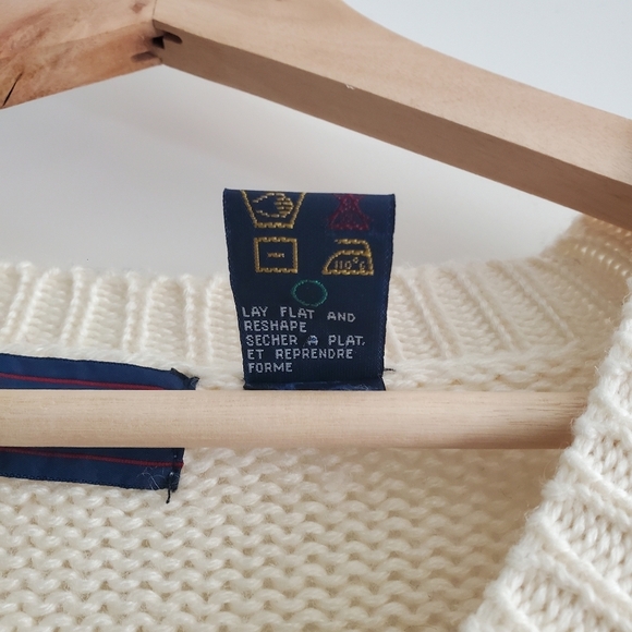 Vintage Gant Cream Knit V-Neck Sweater Size L - Picture 8 of 8